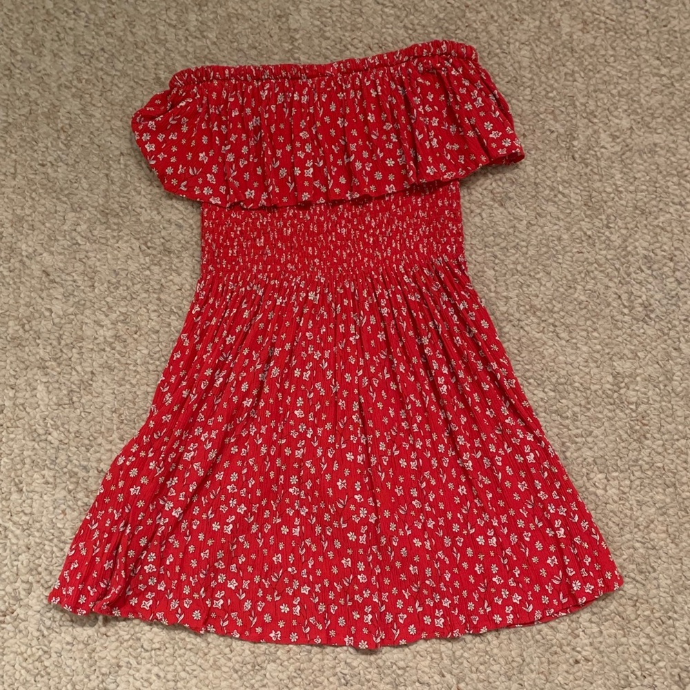 BB Dakota Red and White Flower Strapless Dress